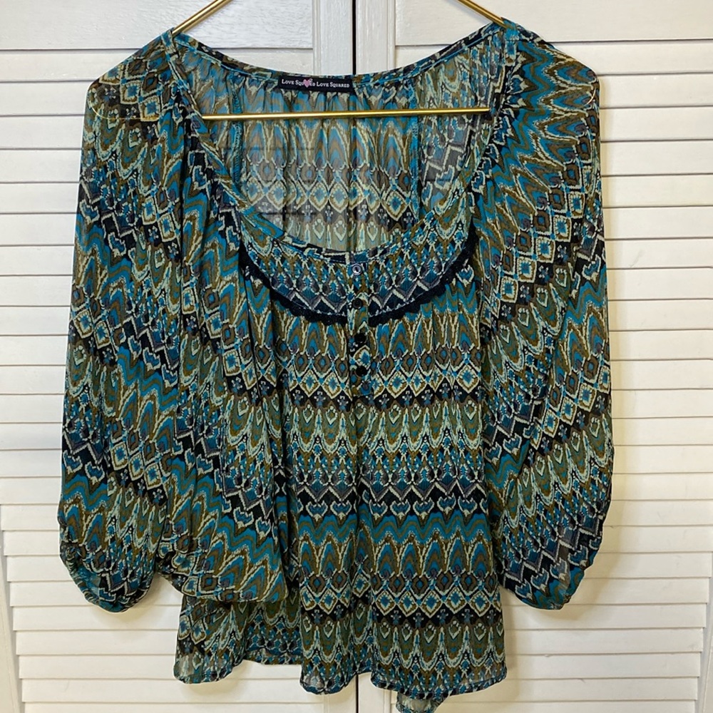 LOVE SQUARED TOP Women’s Small 100% Polyester made in Vietnam